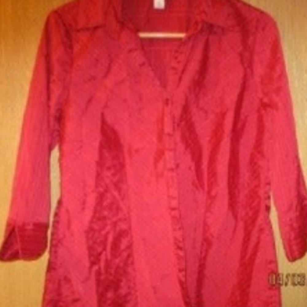 DRESS BARN Women's Blouse Size M Red